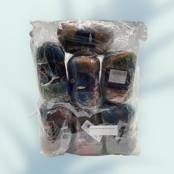 Lot 17 Assorted Knitting Needles, With Needle Case. 7  Skeins Of Golo Wool Yarn - Picture 7 of 7